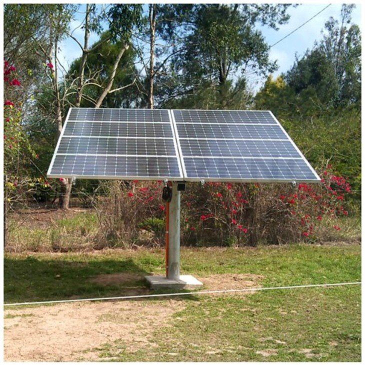 single pole solar structure
